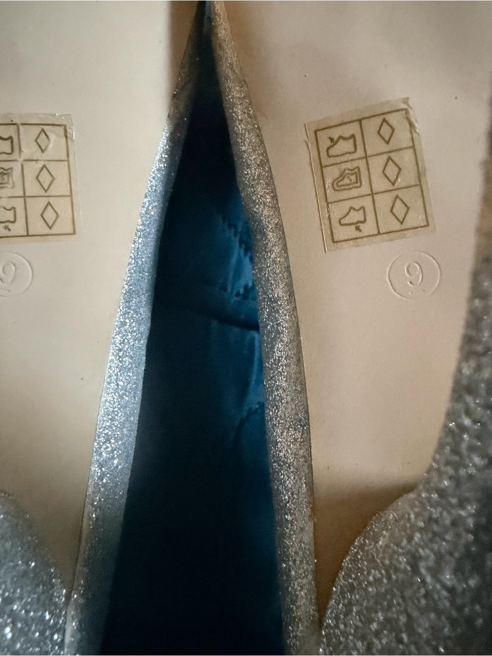 Call It Spring Silver Glitter Bow High Heels Sz9 - Picture 4 of 6